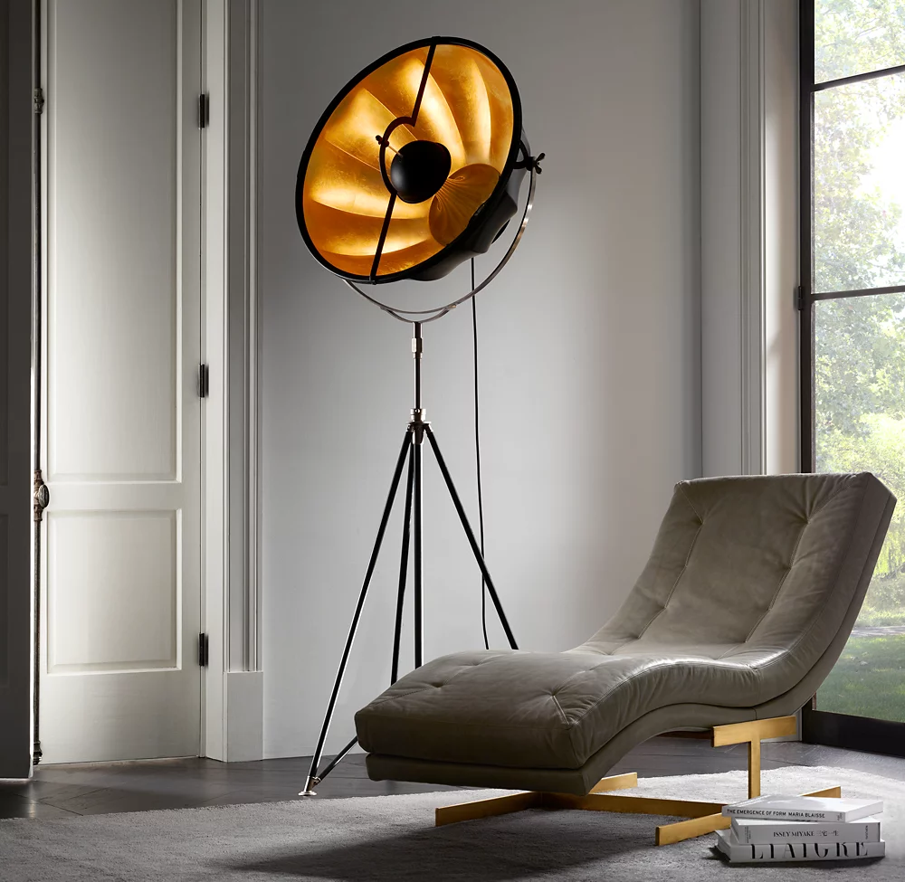 FORTUNY® STUDIO 76 TRIPOD FLOOR LAMP - Image 9