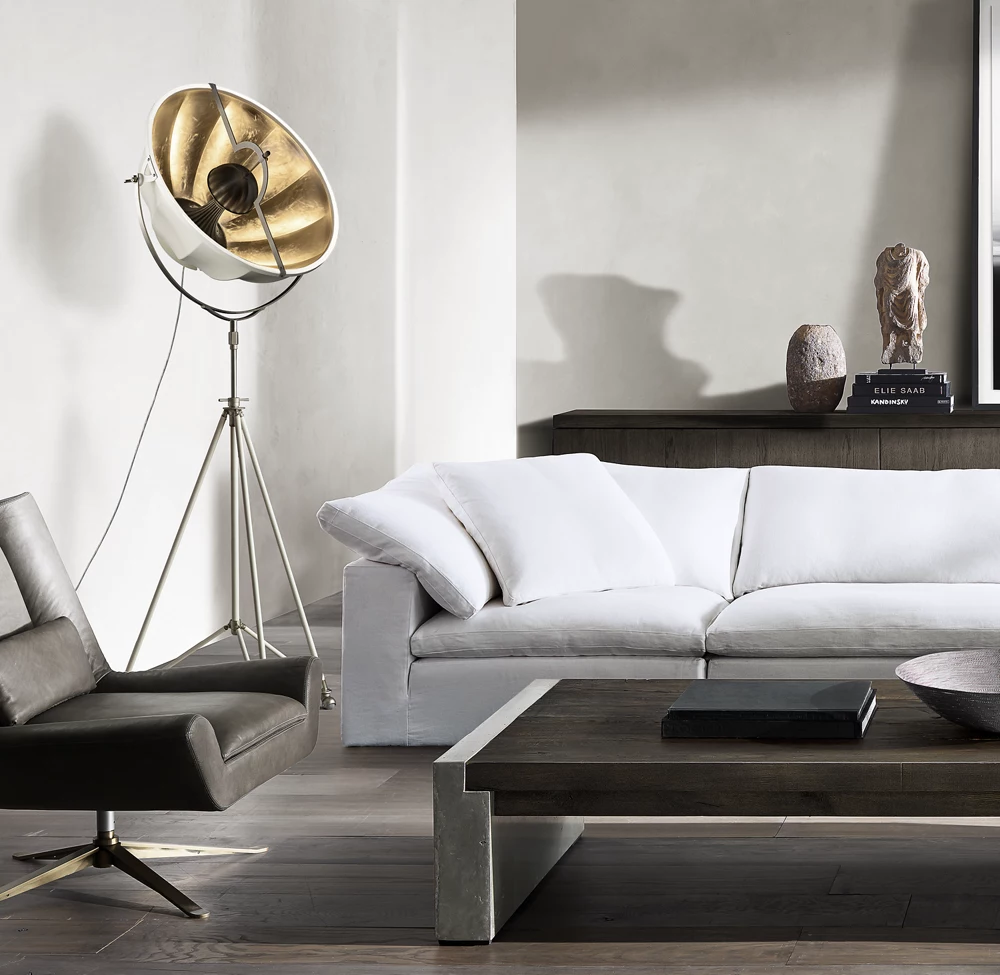 FORTUNY® STUDIO 76 TRIPOD FLOOR LAMP - Image 8