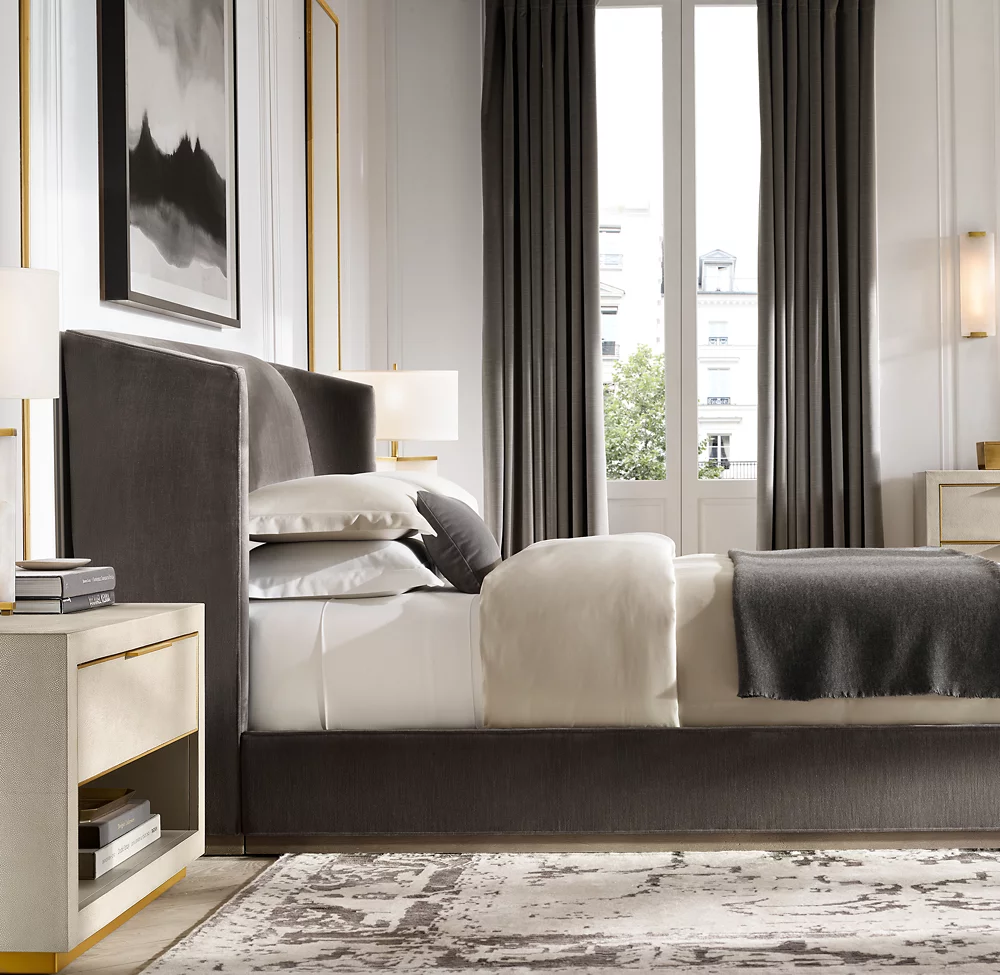 HAND-CARVED ALABASTER GRAND SCONCE - Image 4