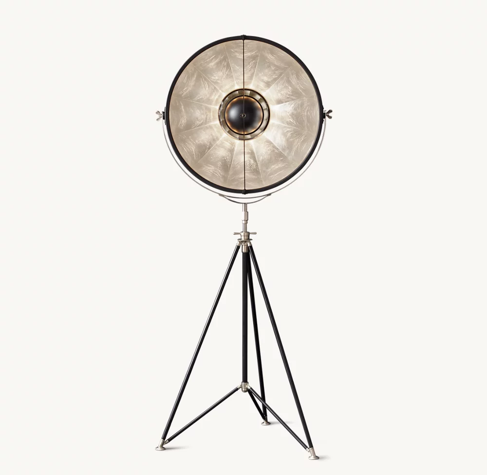 FORTUNY® STUDIO 76 TRIPOD FLOOR LAMP - Image 8